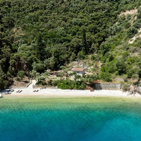 Villa Sea Whisper Beachfront Reached Only By Boat *