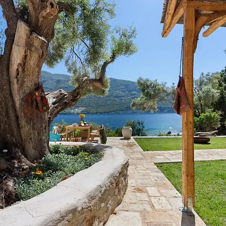 Sea Whisper Beachfront Reached Only By Boat Villa *
